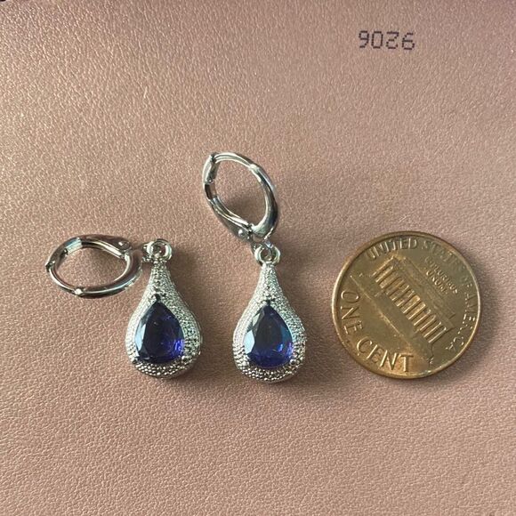 The Inspiration Drop Earrings 925 topaz - Picture 9 of 9